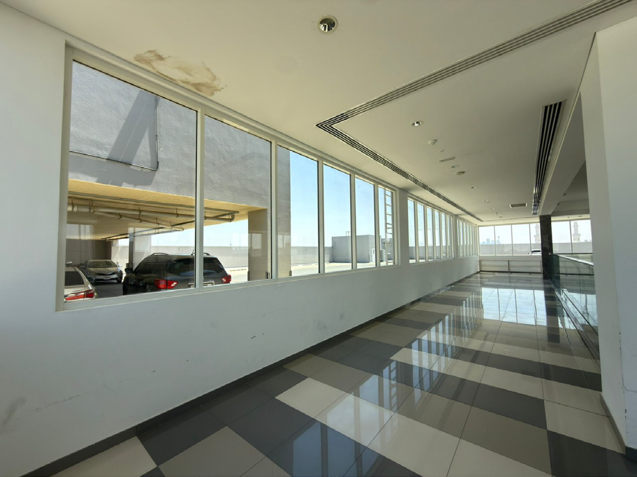 Aluminium window glazing on a UAE commercial building